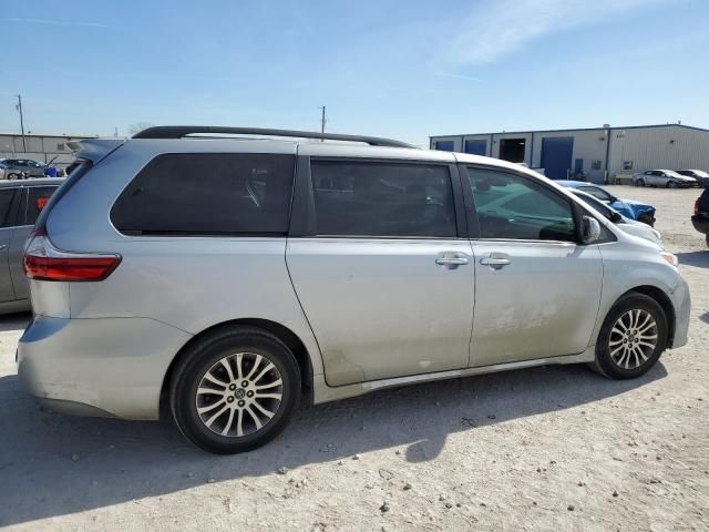 2019 Toyota Sienna XLE