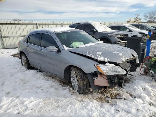 2013 Chrysler 200 Touring