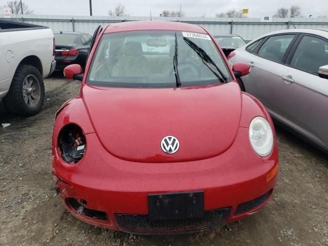 2010 Volkswagen New Beetle