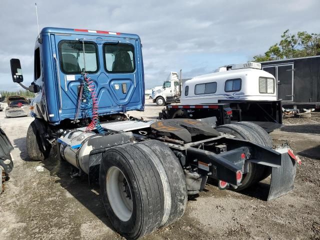 2017 Freightliner Cascadia 113