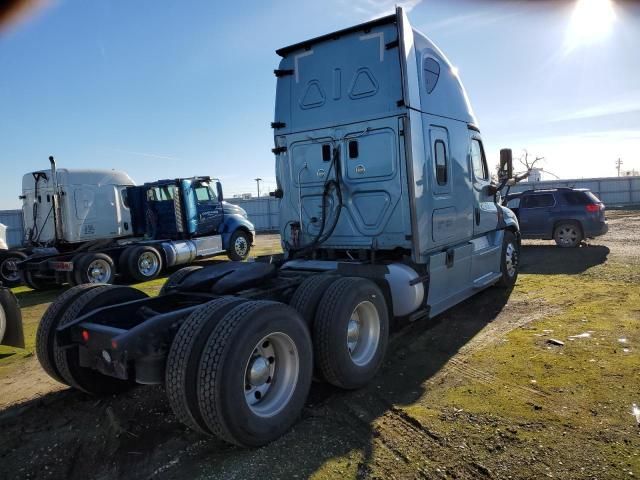 2016 Freightliner Cascadia 125