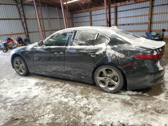 2017 Alfa Romeo Giulia Q4