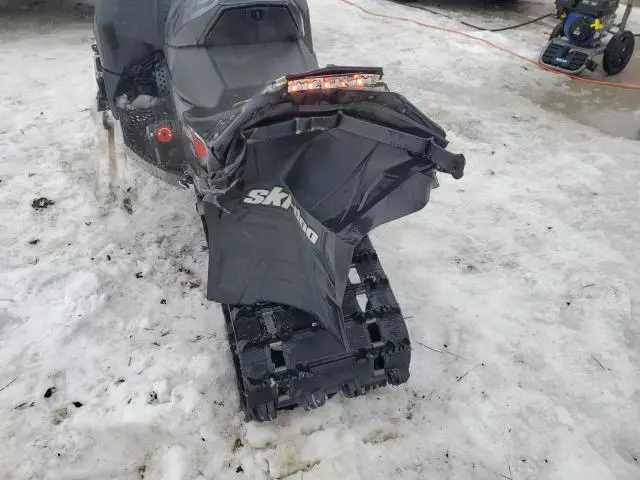 2015 Skidoo Snowmobile