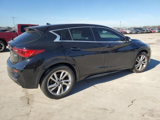 2017 Infiniti QX30 Base