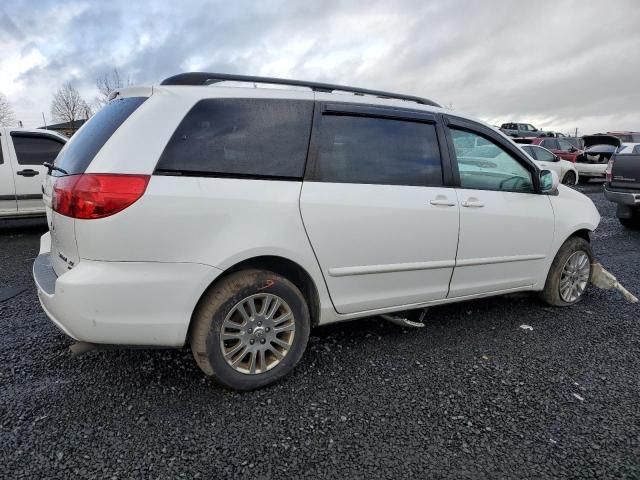 2008 Toyota Sienna XLE