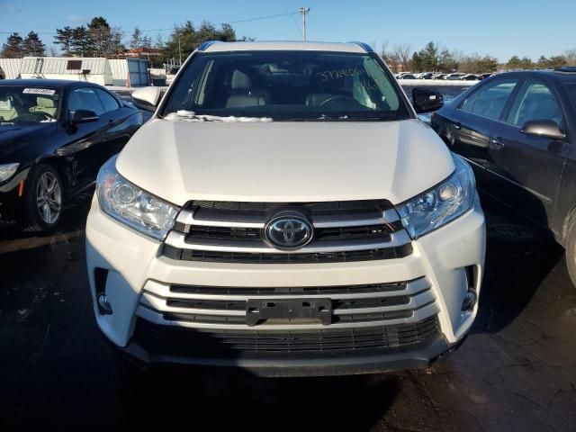 2019 Toyota Highlander SE