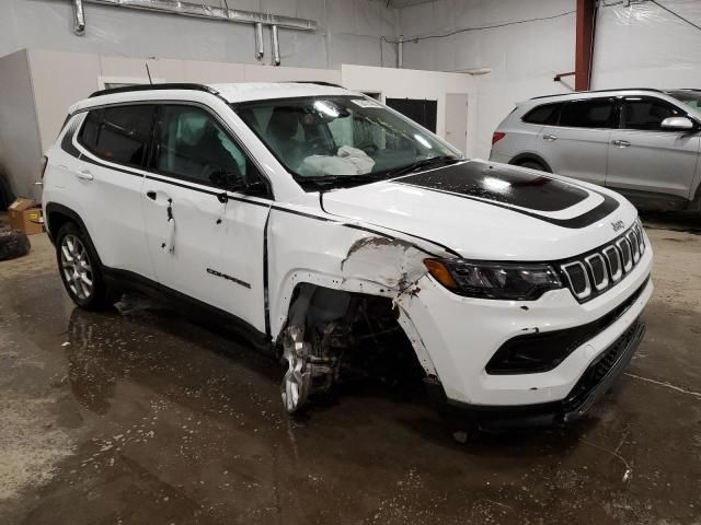 2022 Jeep Compass Latitude LUX