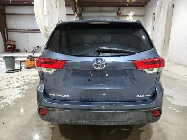 2019 Toyota Highlander SE