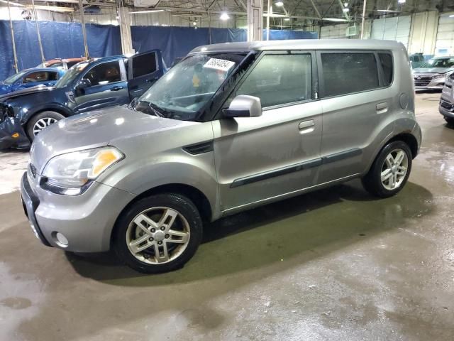 2010 KIA Soul +