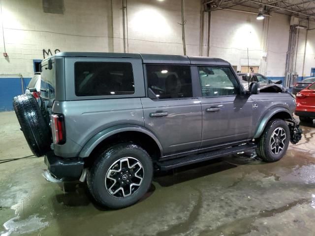 2022 Ford Bronco Base