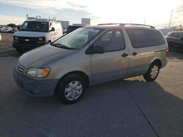 2002 Toyota Sienna CE