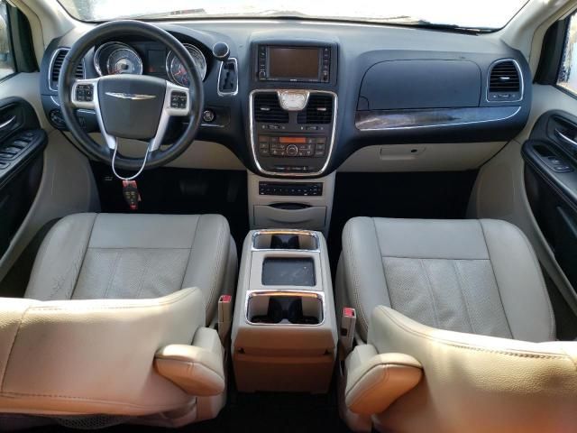 2011 Chrysler Town & Country Touring L