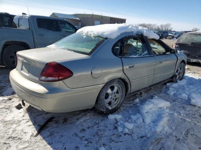 2004 Ford Taurus SE