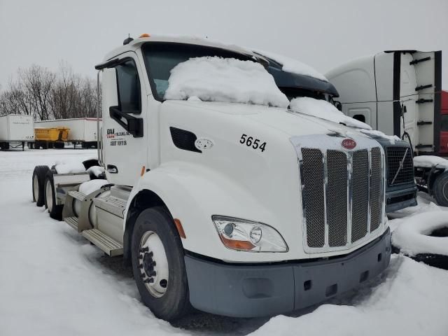 2019 Peterbilt 579