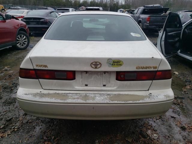 1999 Toyota Camry LE