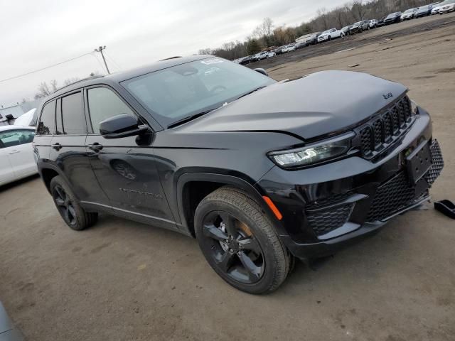 2023 Jeep Grand Cherokee Laredo