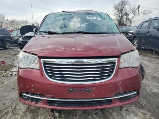 2014 Chrysler Town & Country Touring L