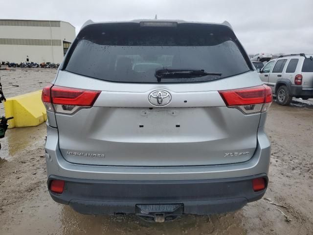 2019 Toyota Highlander SE