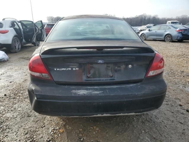 2005 Ford Taurus SE