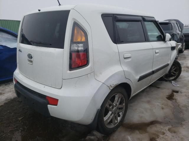 2010 KIA Soul +