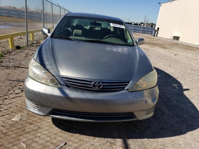 2005 Toyota Camry LE