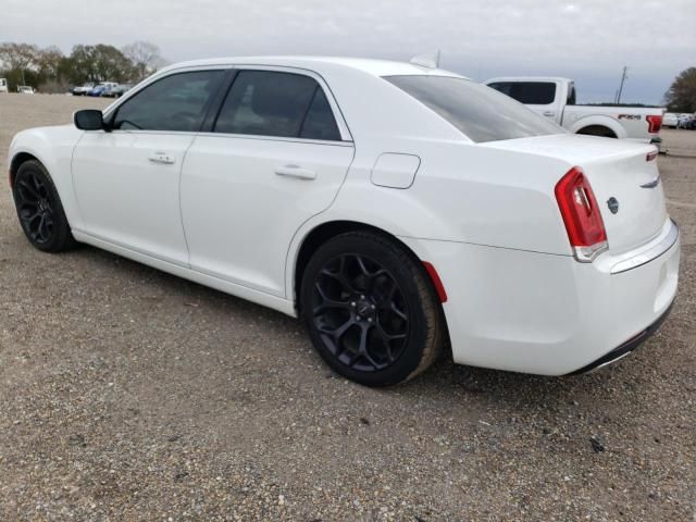 2018 Chrysler 300 Touring