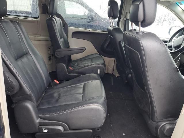 2015 Chrysler Town & Country Touring