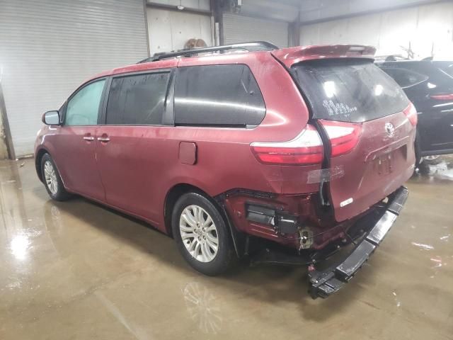 2016 Toyota Sienna XLE