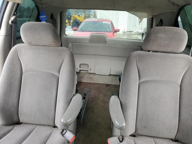 2005 Chrysler Town & Country