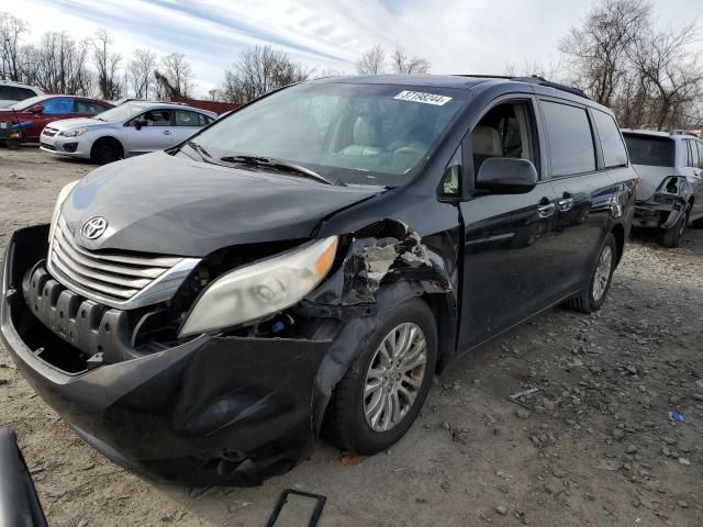 2011 Toyota Sienna XLE