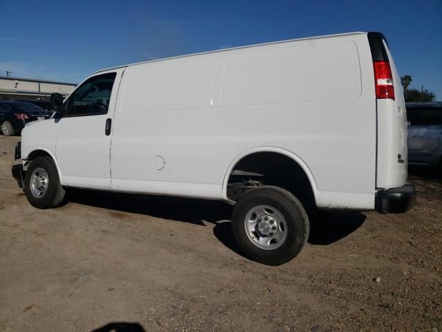 2023 Chevrolet Express G2500