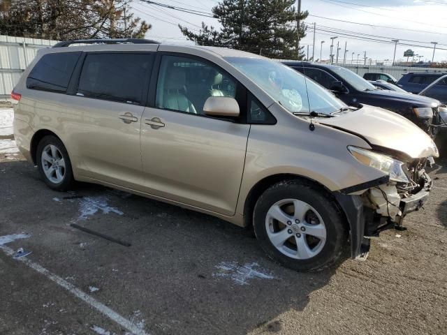 2011 Toyota Sienna LE