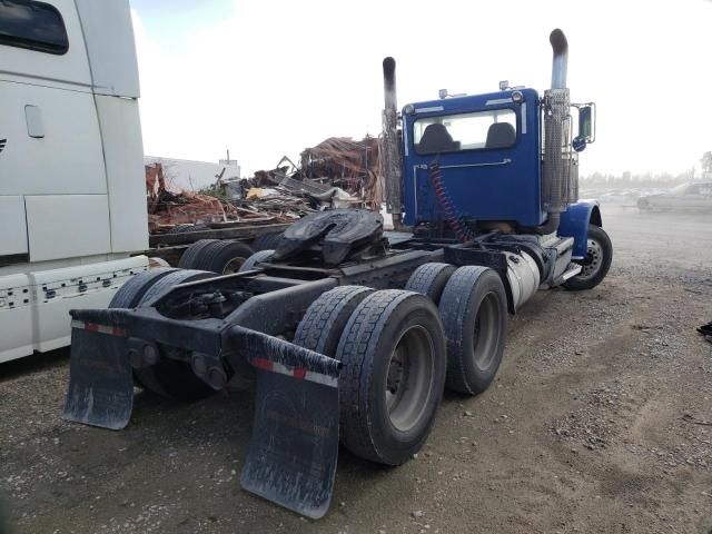 2013 Peterbilt 388