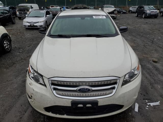 2010 Ford Taurus SE