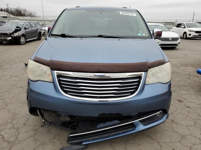 2012 Chrysler Town & Country Touring L