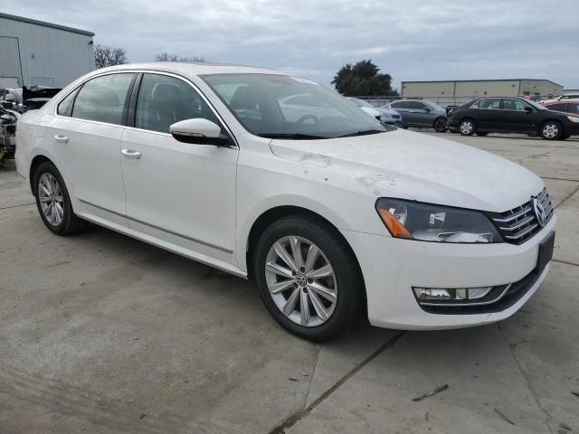 2012 Volkswagen Passat SEL