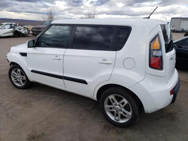 2011 KIA Soul +