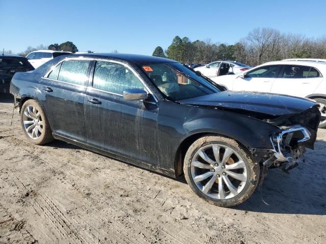 2019 Chrysler 300 Touring