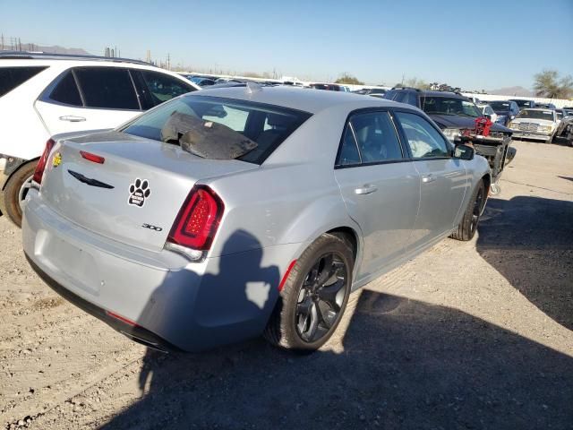 2023 Chrysler 300 Touring L