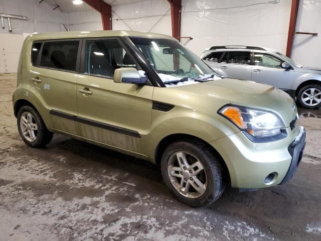 2011 KIA Soul +