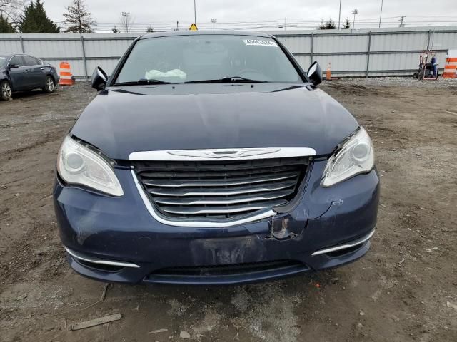 2013 Chrysler 200 Touring