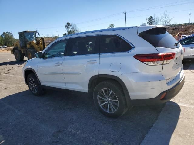 2019 Toyota Highlander SE