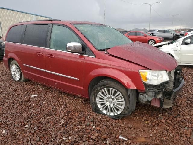 2015 Chrysler Town & Country Touring L