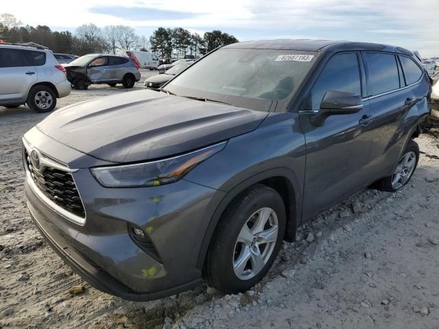 2022 Toyota Highlander L