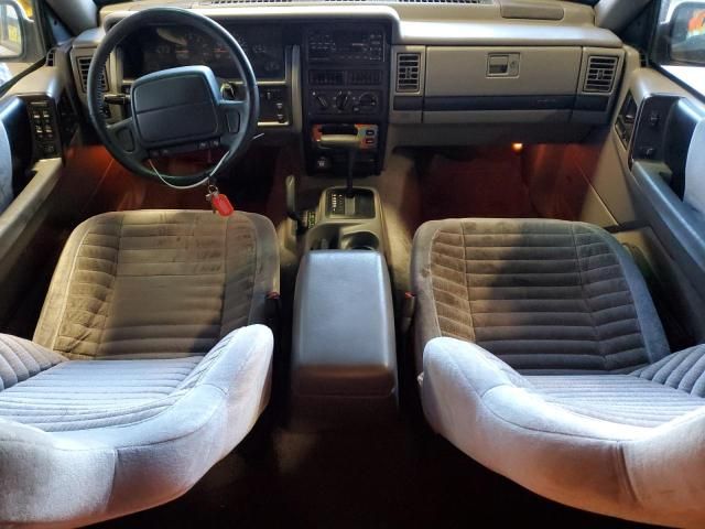 1995 Jeep Grand Cherokee Laredo