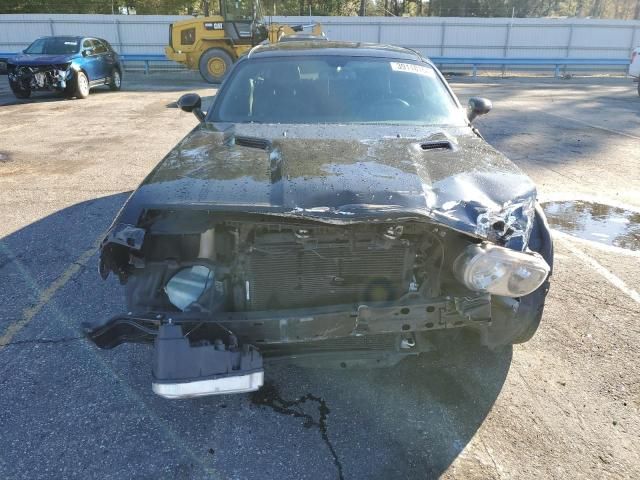 2013 Dodge Challenger SXT