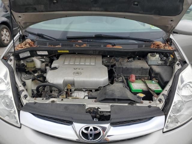 2008 Toyota Sienna XLE