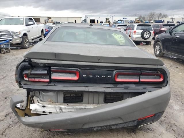 2017 Dodge Challenger SXT