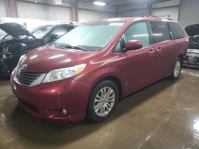 2016 Toyota Sienna XLE