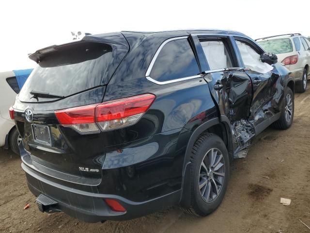 2019 Toyota Highlander SE